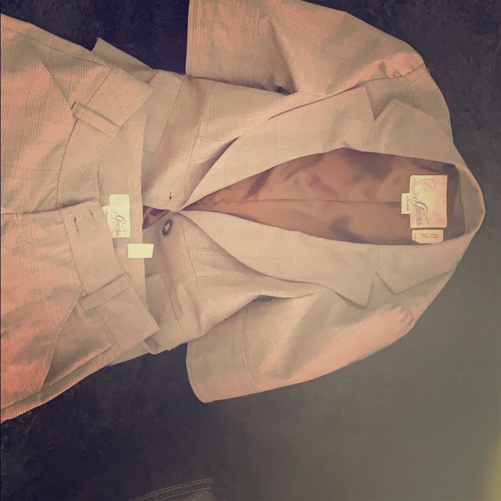 Guess Capri suit